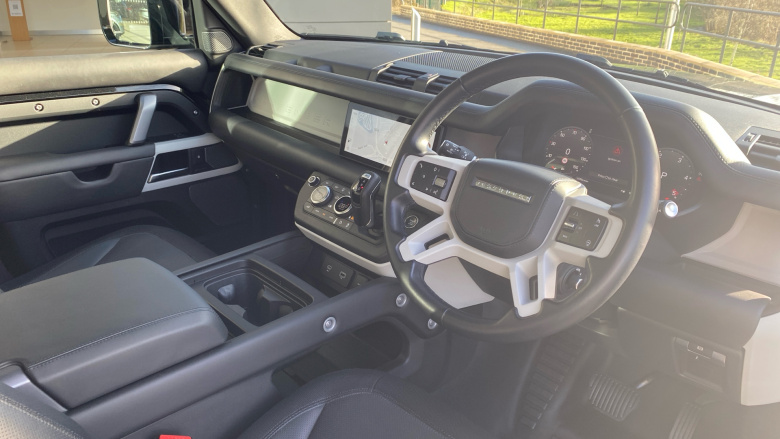 Land Rover Defender 3.0 D250 X-Dynamic SE 90 3dr Auto Diesel Estate